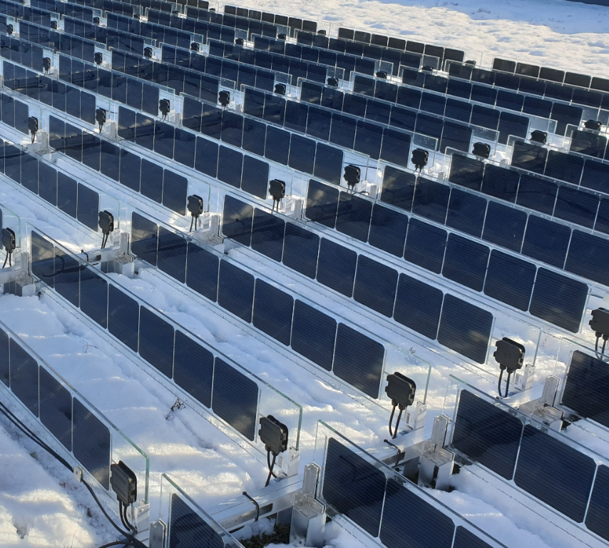 Ballastfri solenergi för platta tak